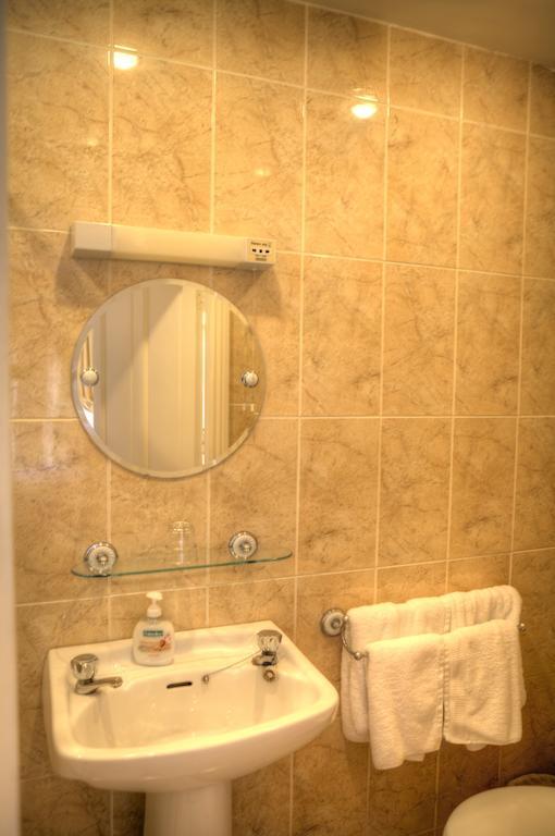 발린로브 Friars Quarter House B&B 객실 사진